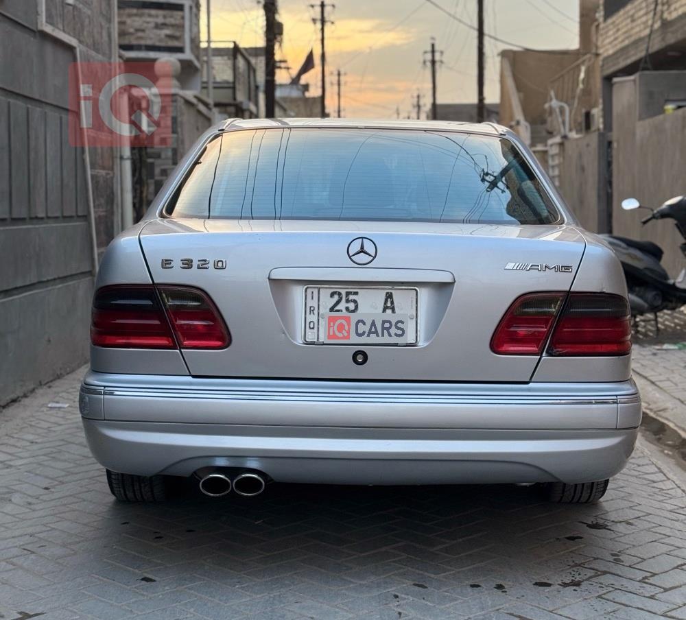 مرسيدس بنز E-Class